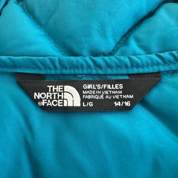 *The North Face Long Puffer Jacket* - Picture 3 of 5